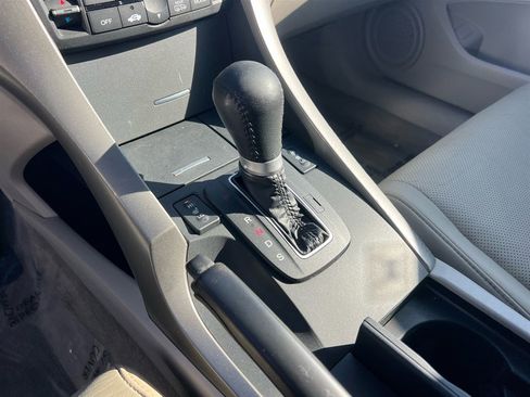 Used 2010 Acura TSX Sedan image 34