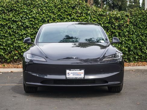 Used 2025 Tesla Model 3 Long Range image 2