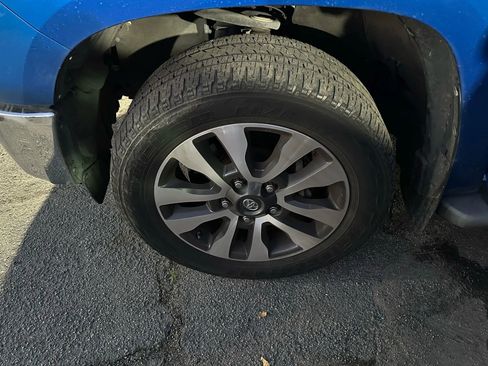 Used 2018 Toyota Tundra Limited image 23