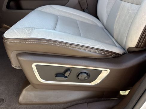 Used 2025 RAM 1500 Laramie image 19