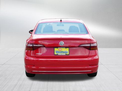Used 2019 Volkswagen Jetta SE w/ Cold Weather Package FWD image 6