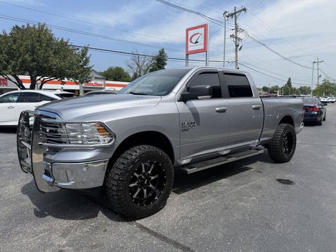 Used 2019 RAM 1500 Big Horn AWD/4WD image 36