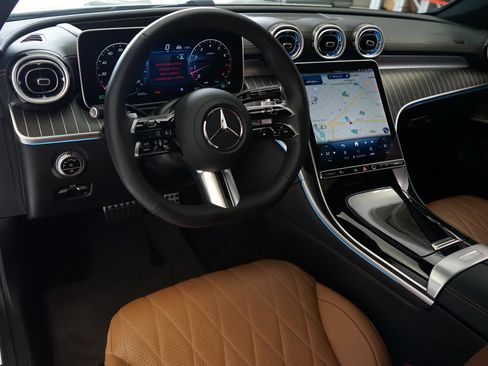 Used 2024 Mercedes-Benz CLE 450 4MATIC Coupe image 8