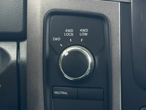 Used 2015 RAM 1500 ST w/ SXT Appearance Group AWD/4WD image 26
