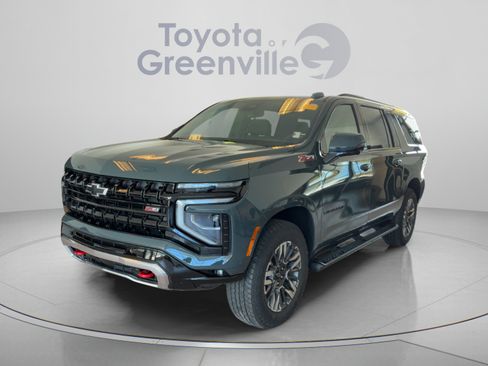 Used 2025 Chevrolet Suburban Z71 w/ Comfort Package AWD/4WD image 1
