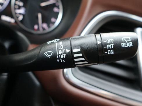 Used 2019 Buick Enclave Avenir w/ Avenir Technology Package image 35