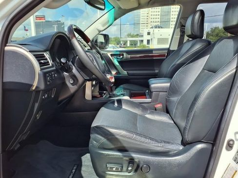 Used 2019 Lexus GX 460 Premium AWD/4WD image 4