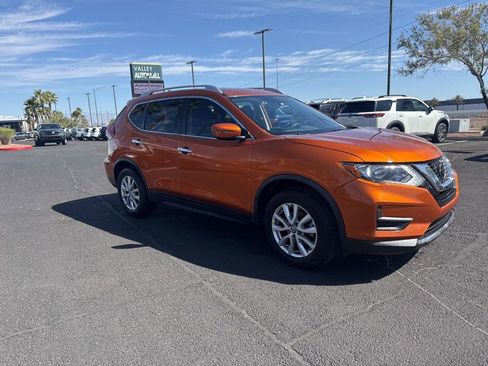 Used 2020 Nissan Rogue SV FWD image 6