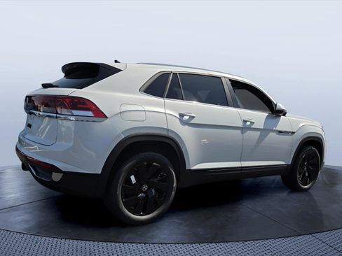 New 2026 Volkswagen Atlas Cross Sport SE FWD image 5
