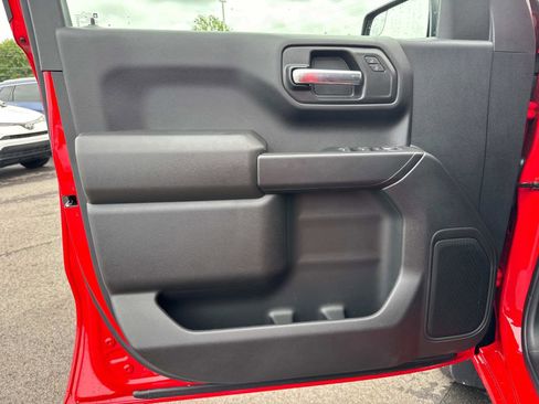 Certified 2025 Chevrolet Silverado 1500 Custom image 12