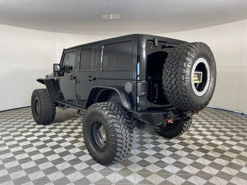 Used 2016 Jeep Wrangler Unlimited Rubicon AWD/4WD image 14