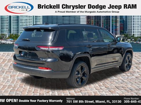 Used 2025 Jeep Grand Cherokee L Altitude AWD/4WD image 6