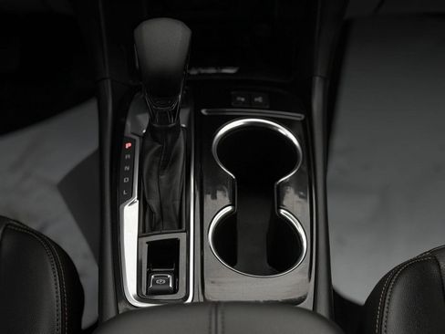 Certified 2024 Chevrolet Equinox Premier image 21