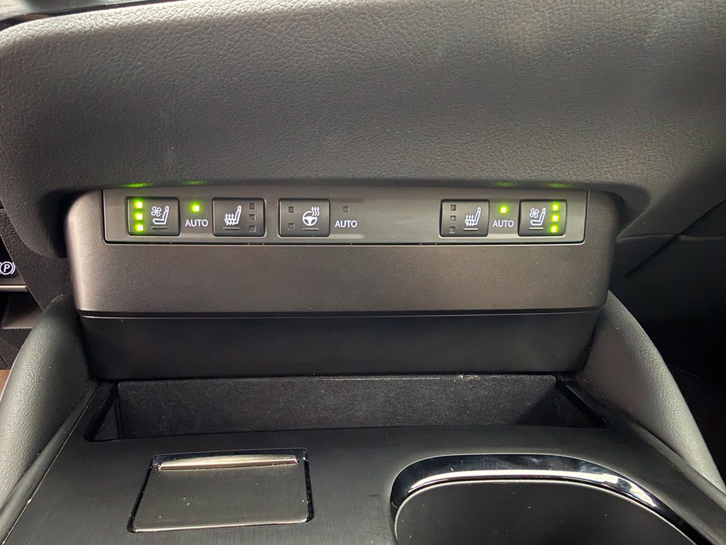 Used 2025 Lexus ES 350 w/ Premium Package FWD image 29