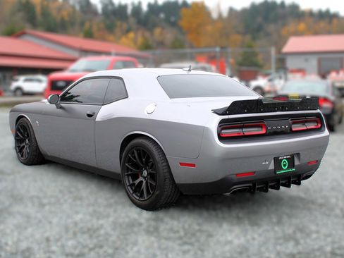 Used 2018 Dodge Challenger R/T Scat Pack image 5