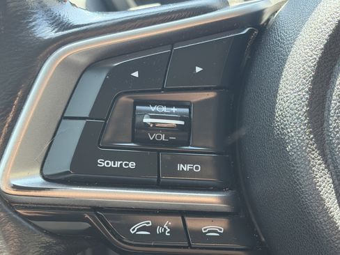 Used 2019 Subaru Crosstrek 2.0i Premium AWD/4WD image 17