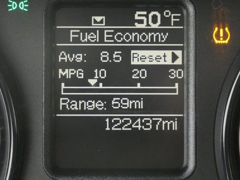 Used 2016 RAM 2500 Tradesman w/ Chrome Appearance Group image 24