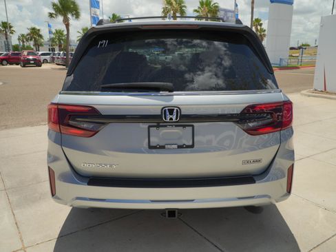 New 2026 Honda Odyssey EX-L image 6
