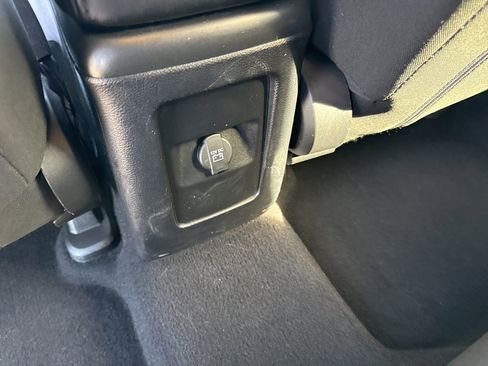 Used 2020 Dodge Journey SE w/ Blacktop Package image 28