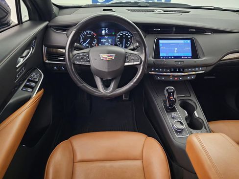 Used 2021 Cadillac XT4 Sport AWD/4WD image 9