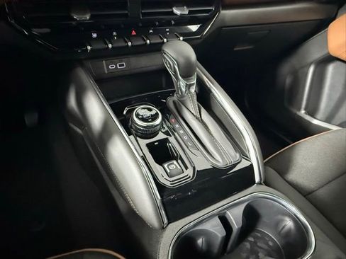 Used 2026 GMC Canyon AT4 image 32