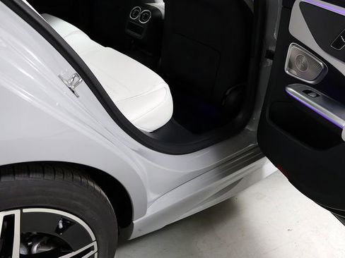 Certified 2026 Mercedes-Benz C 300 4MATIC Sedan image 32