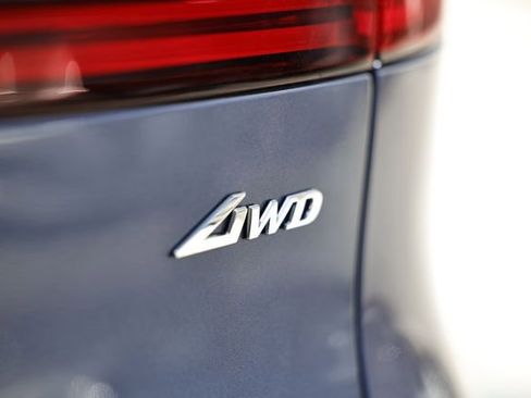 New 2026 Genesis GV70 2.5T Advanced image 9