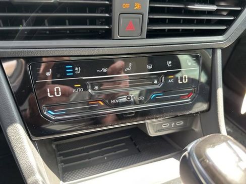 New 2025 Volkswagen Jetta SEL image 20