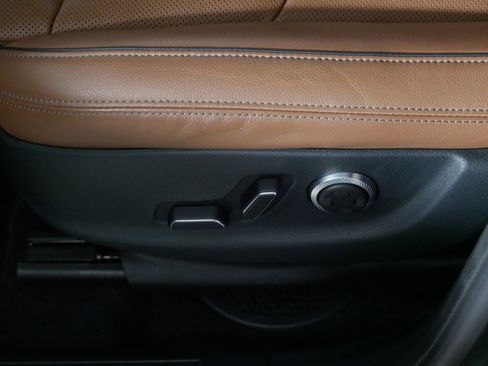 Certified 2023 Genesis GV70 2.5T w/ Advanced Package image 20