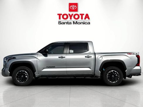 New 2026 Toyota Tundra SR5 w/ SR5 Convenience Package AWD/4WD image 8