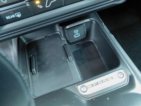 New 2025 Ford Bronco 4-Door image 29