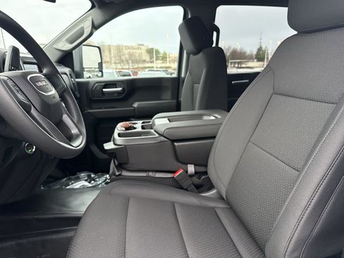 New 2026 GMC Sierra 2500 Pro w/ Convenience Package image 5