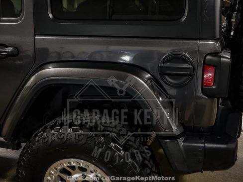 Used 2018 Jeep Wrangler Unlimited Sahara AWD/4WD image 51