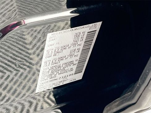 Used 2022 Nissan Pathfinder SV w/ SV Premium Package image 31