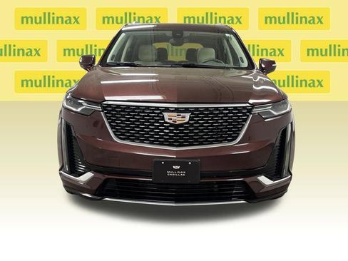 Used 2023 Cadillac XT6 Premium Luxury image 6