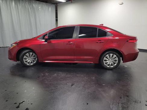 Used 2024 Toyota Corolla LE FWD image 5
