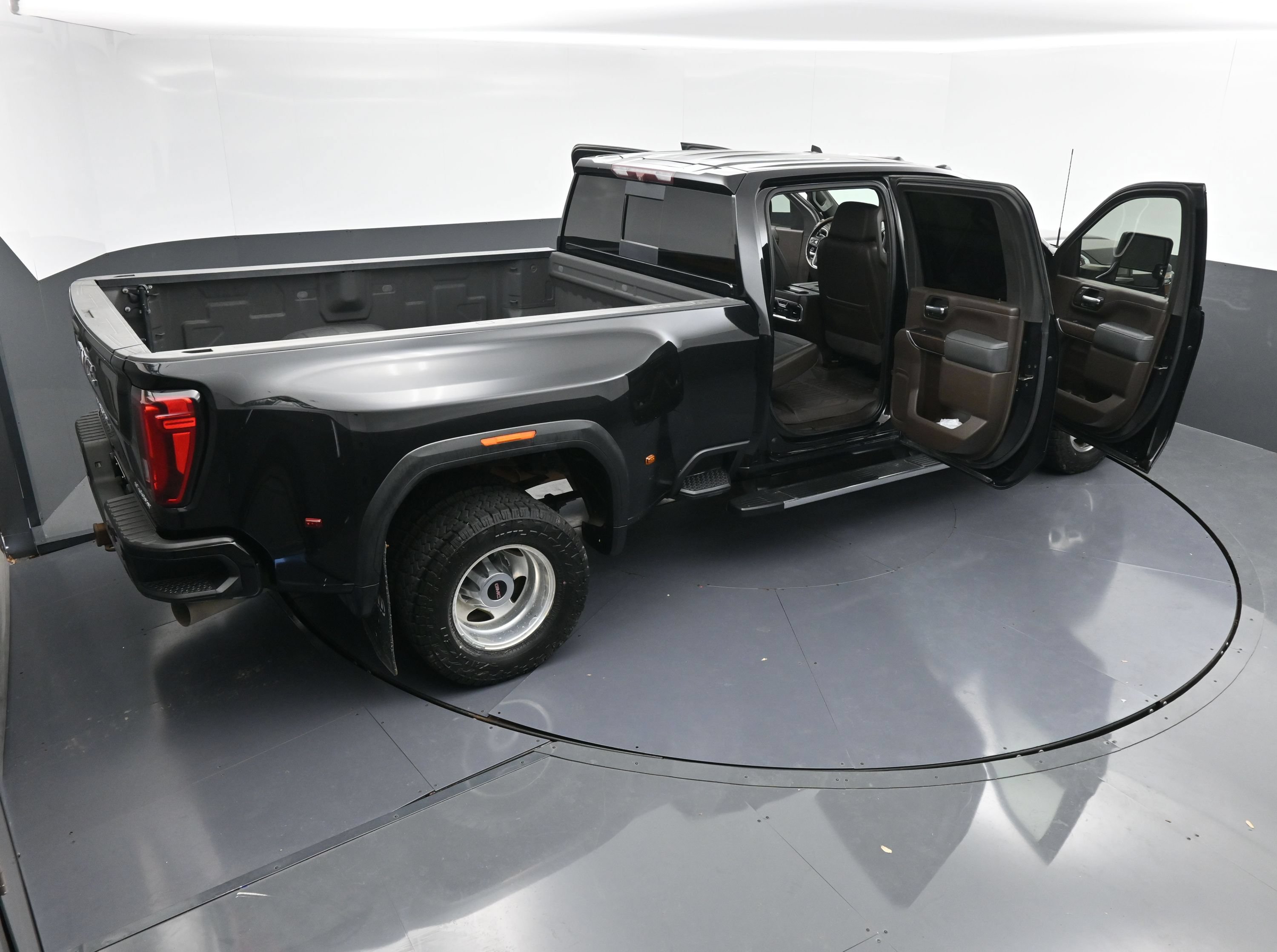 Used 2021 GMC Sierra 3500 Denali AWD/4WD image 46