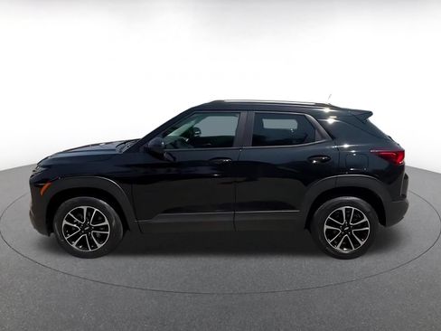 Used 2025 Chevrolet TrailBlazer LT w/ Driver Confidence Package AWD/4WD image 7