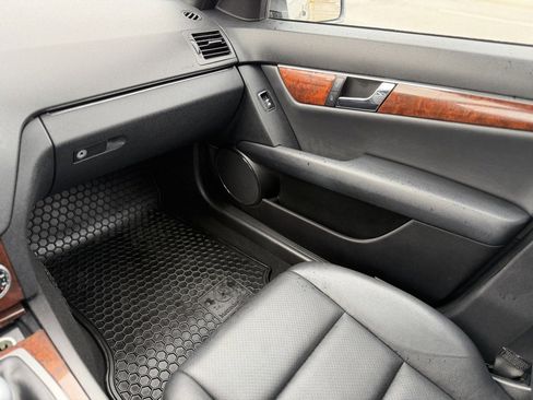 Used 2011 Mercedes-Benz C 300 C 300 image 19