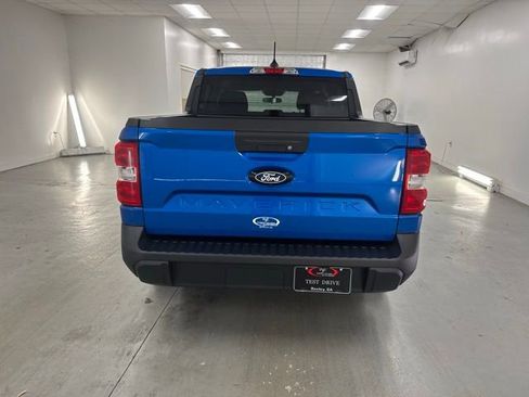 New 2025 Ford Maverick XL image 6