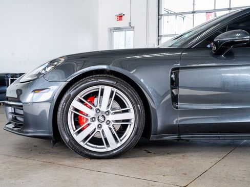 Used 2021 Porsche Panamera 4 image 9
