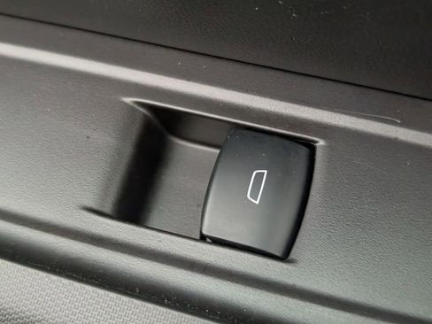 Certified 2024 Chevrolet Colorado W/T w/ WT Convenience Package II image 32