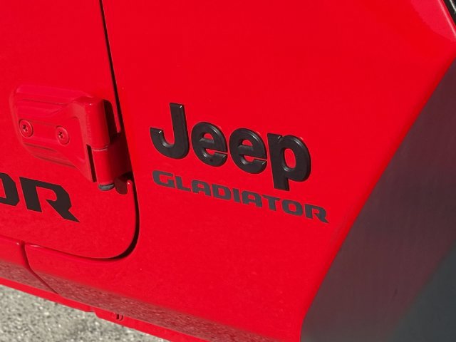 Used 2020 Jeep Gladiator Sport w/ Quick Order Package 24S AWD/4WD image 11