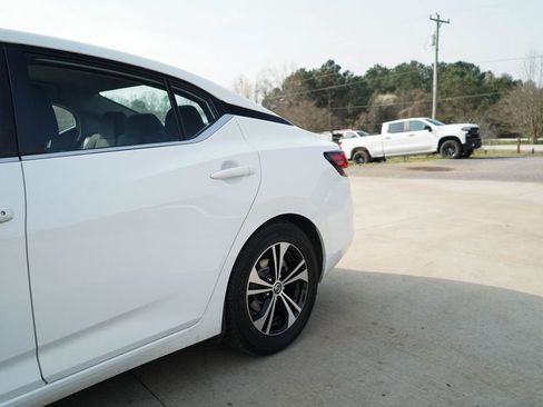Used 2022 Nissan Sentra SV image 16