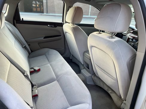 Used 2010 Chevrolet Impala LT image 20