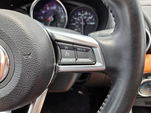 Used 2018 FIAT 124 Spider Lusso w/ Convenience Group RWD image 31