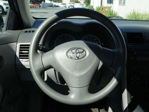 Used 2009 Toyota Corolla SEDAN 4D image 35