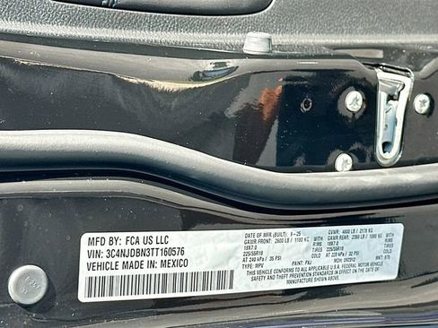 New 2026 Jeep Compass Latitude image 20