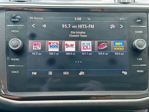 Used 2019 Volkswagen Tiguan SE AWD/4WD image 19