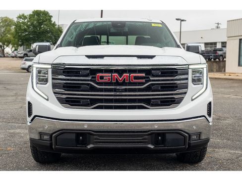 New 2026 GMC Sierra 1500 SLT w/ SLT Premium Plus Package AWD/4WD image 3